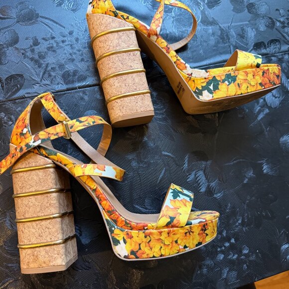 Charlotte Russe Floral Platform Heels – Size 9 🌸✨ - Picture 1 of 4